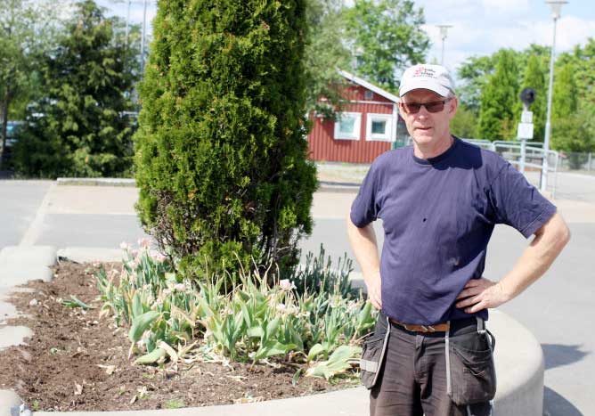 Jörgen Andersson berättar att just här har det exempelvis stulits blommor