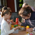 Filippa Bertilsson har full fart på senap och ketchup.