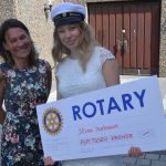Christina Andersson, Rotary, med stipendiat Stina Isaksson.