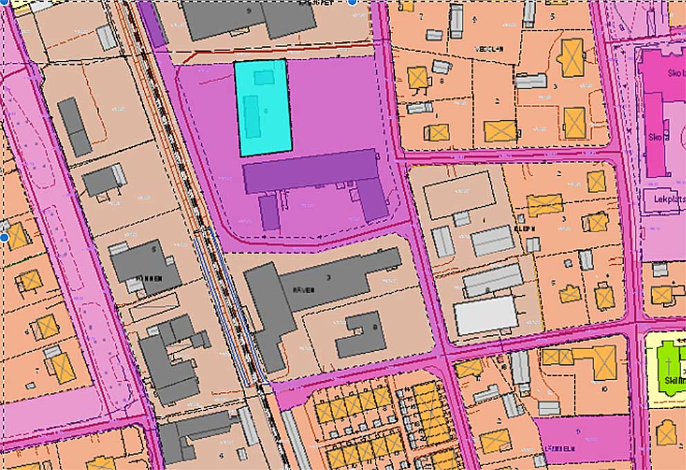 Det inköpta området är en industrifastighet norr om gamla Krahner mellan järnvägen och Fabriksgatan. 