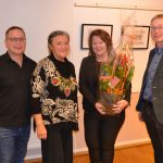 Michel Magnusson och Ewa Karlsson från folkets Hus-föreningens gratulerades av Annelie Borgström och Kenth Williamsson.